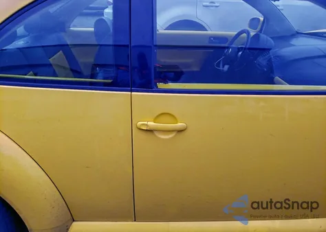 2002 Volkswagen New Beetle Gls z USA, uszkodzony, nr VIN 3VWCD21C42M458093